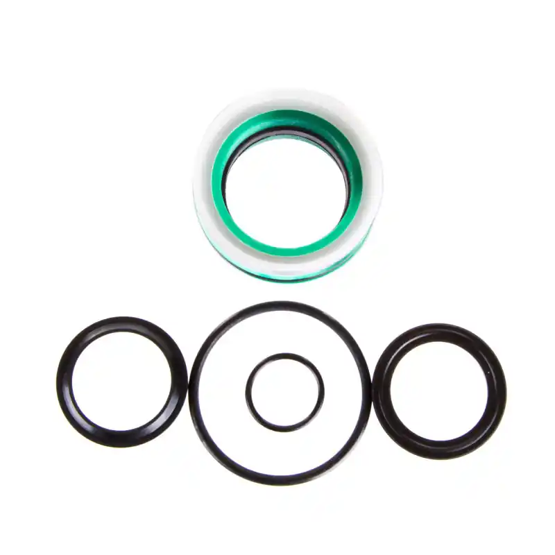 Set garnituri cilindru servodirecție K-370 Bizon Rekord CJ2F 16-50/28/200Z Nu rata