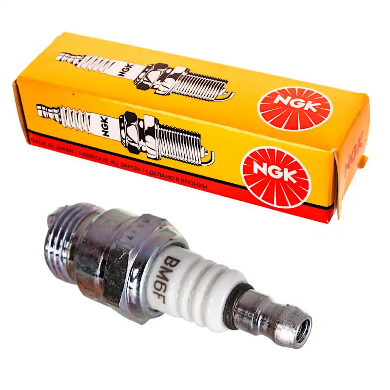 Noutate Bujie NGK BM6F pentru drujbă și motocoasă