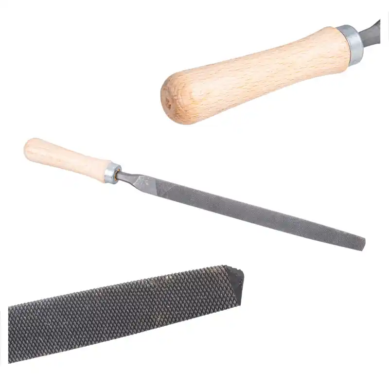 Pilă triunghiulară pentru degroșat metal 200 mm cu mâner din lemn Reducere extra